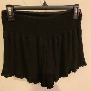 Black LA Hearts shorts